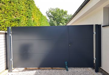 dvojkrídlová brána - prevedenie: antracit - hladký panel
